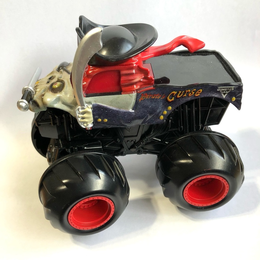 Monster Jam Pirate’s Curse Monster Truck Spin Master